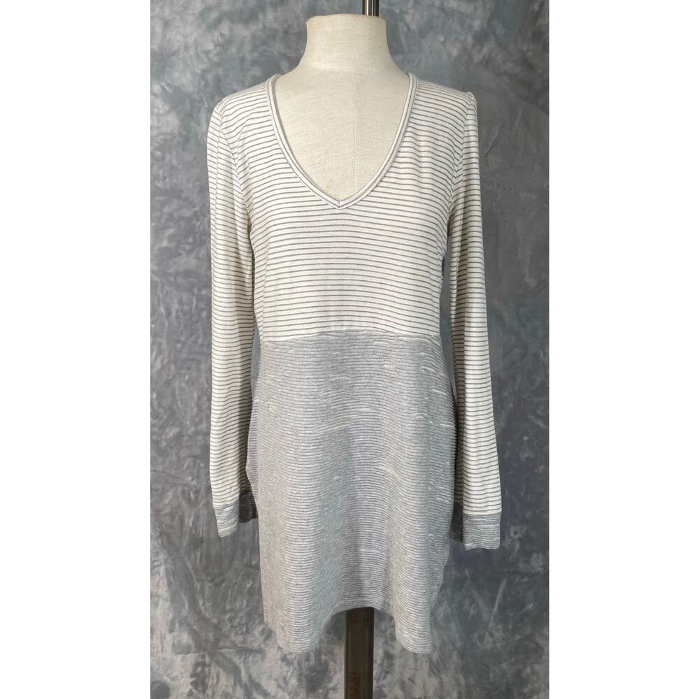 Anthropologie Devi Stripe Ribbed Tunic Top Gray White S Minimalist Cozy Casual - Picture 3 of 8